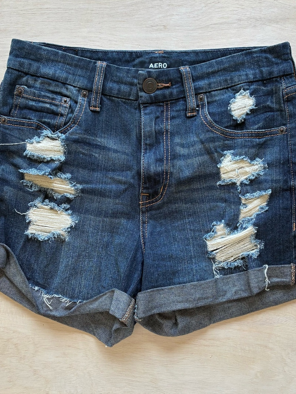 Aeropostale AERO High Rise Curvy Midi 3" Stretch Distressed Denim
Shorts Size 6